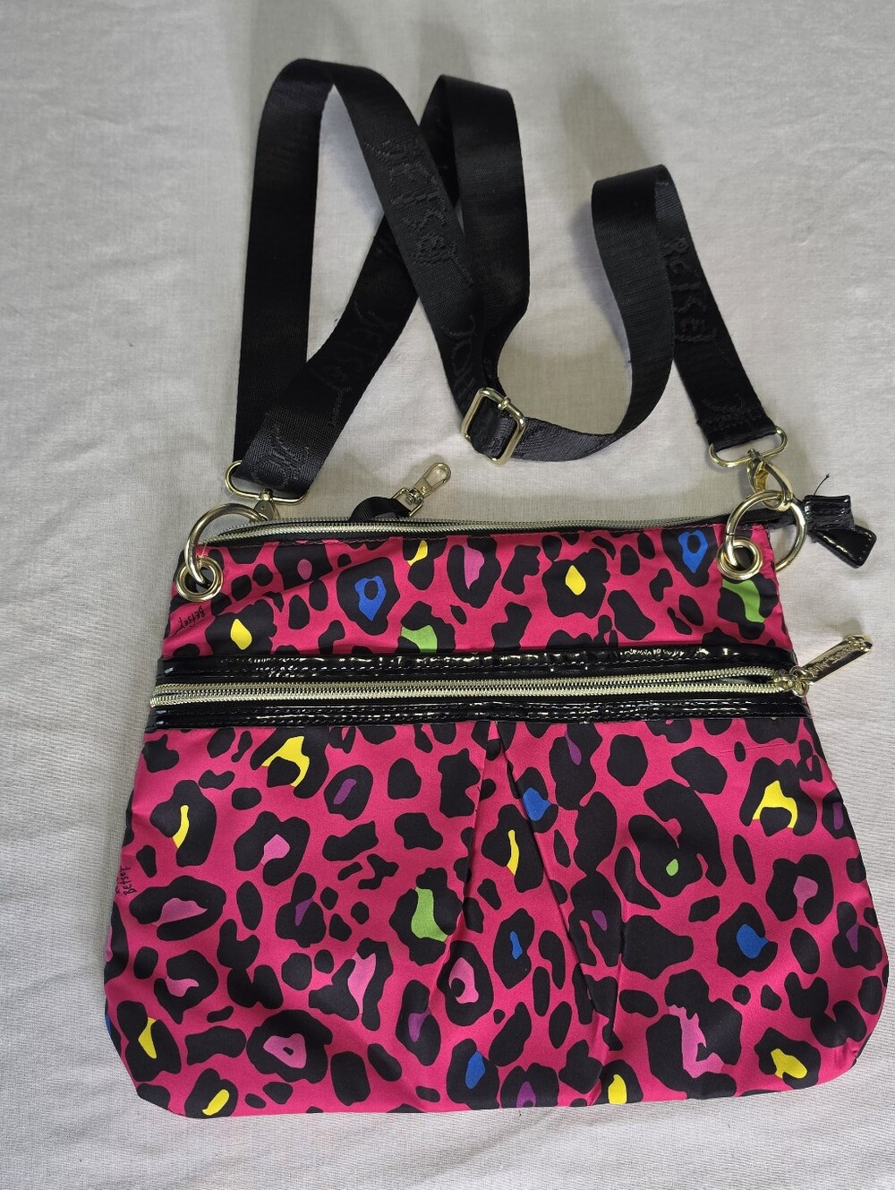 Betsey Johnson Pink Black Leopard Print Crossbody Bag Pockets Adjustable Strap